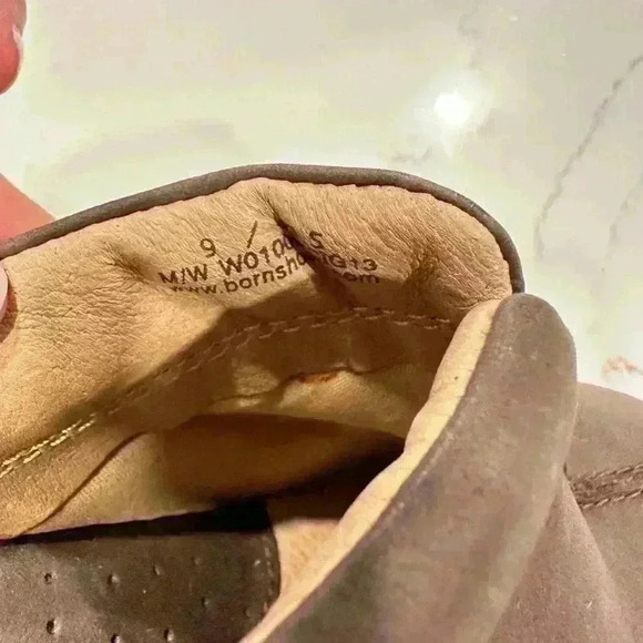 NWOT - Born Women;s Brown Leather Hand Crafted Slip on Mules Clogs Shoes Size 9 - Picture 6 of 11